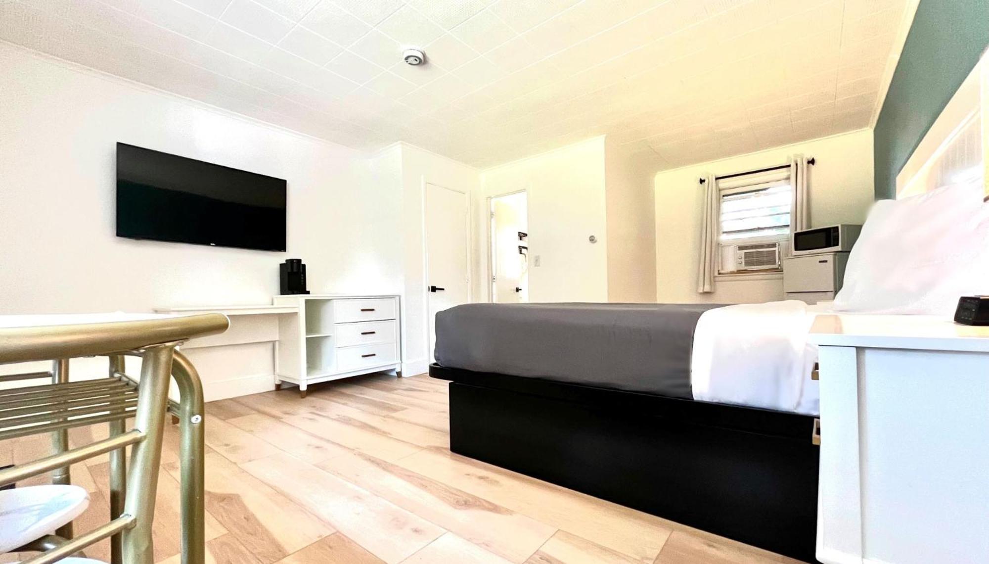 Motel Luzerne Lake Luzerne Экстерьер фото